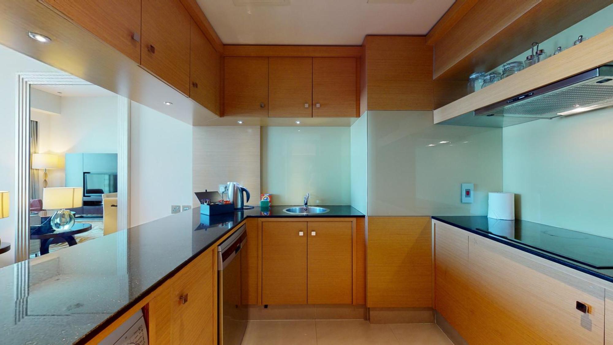 Marriott Executive Apartments Al Jaddaf, Dubai Cameră foto A kitchen in a hotel suite