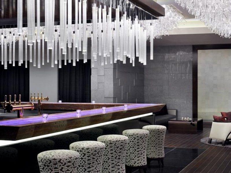 Marriott Executive Apartments Al Jaddaf, Dubai Exterior foto The bar at the W Hotel